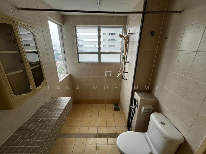 Condominium for Rent at Desa Putra - Kelana Mohammad - Attach Bathroom - PropertyGuru.com.my