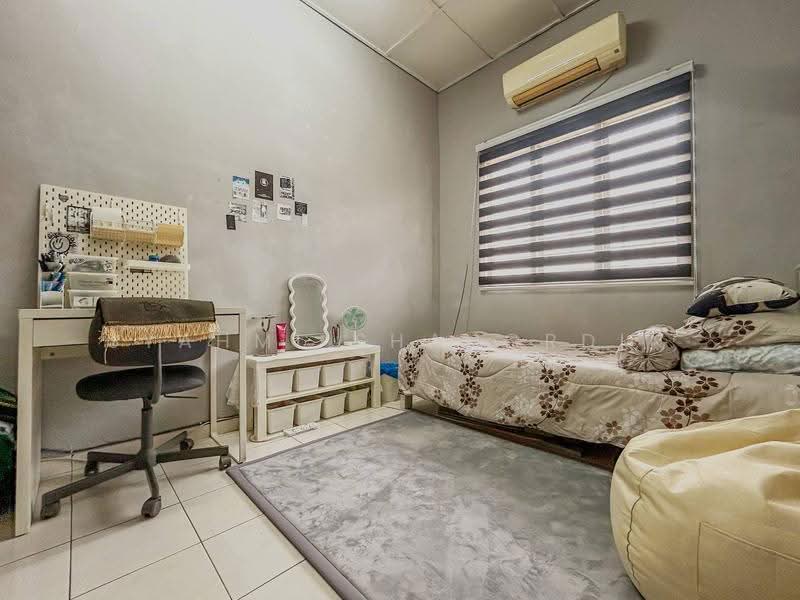 Rumah Teres 2-Tingkat untuk Dijual di Taman Bunga Negara (Shah Alam) - Syahmi Shahordin - Bedroom - PropertyGuru.com.my