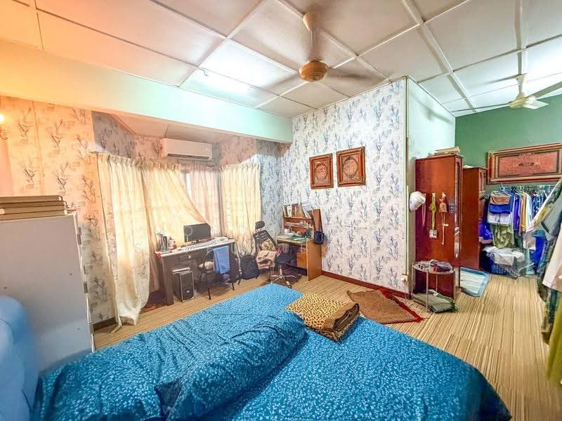 2-storey Terraced House for Sale in Bandar Tun Hussein Onn (Cheras) - Mohd Aizat Saiful Bahri - Bedroom - PropertyGuru.com.my