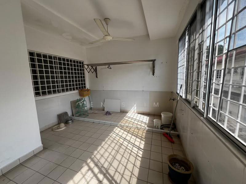 2.5-storey Terraced House for Sale in Ampang Hilir (Ampang) - Yen Shim - PropertyGuru.com.my