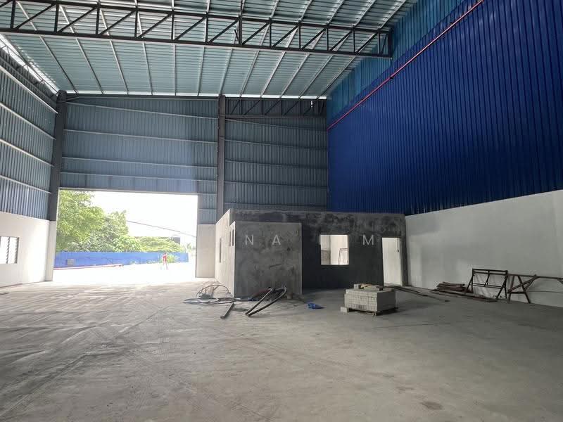 Warehouse for Rent in Kampung Baru Subang (Sungai Buloh) - Ciana Lim - Exterior - PropertyGuru.com.my