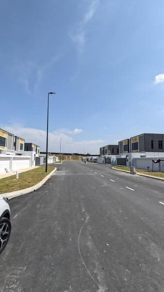 Kilang Berkembar untuk Dijual di Eco Business Park V (Puncak Alam) - Adzura Zamedin - Exterior - PropertyGuru.com.my
