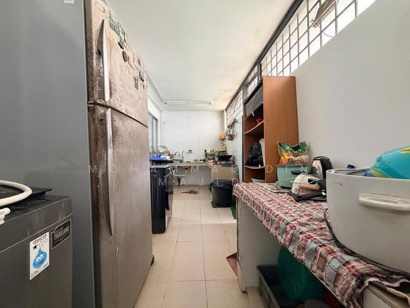 Rumah Teres 2-Tingkat untuk Dijual di Seksyen 4 (Shah Alam) - Mohammad Din Majid - Kitchen - PropertyGuru.com.my