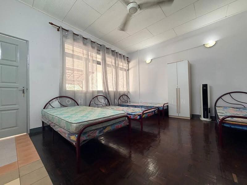 Rumah Teres 2-Tingkat untuk Dijual di Seksyen 4 (Shah Alam) - Mohammad Din Majid - Bedroom - PropertyGuru.com.my