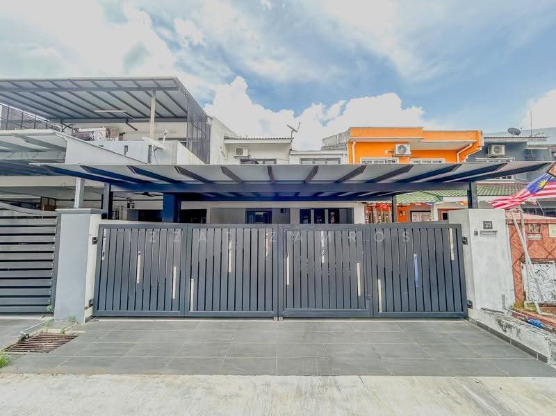 2-storey Terraced House for Sale in Taman Bunga Negara (Shah Alam) - Izzat Zamros - Exterior - PropertyGuru.com.my
