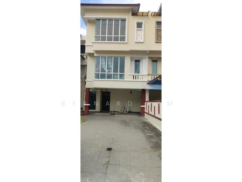 2.5-storey Terraced House for Rent in Taman Impian Emas (Skudai) - Bernard Lim - Exterior - PropertyGuru.com.my