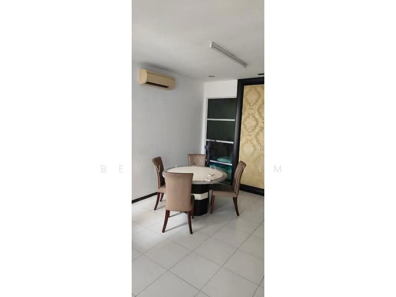2.5-storey Terraced House for Rent in Taman Impian Emas (Skudai) - Bernard Lim - Dining Room - PropertyGuru.com.my