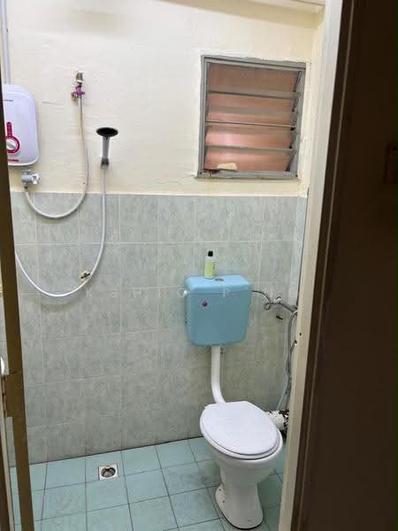 Apartment for Sale at Jelutong Park - Kshio P'ng - Bathroom - PropertyGuru.com.my