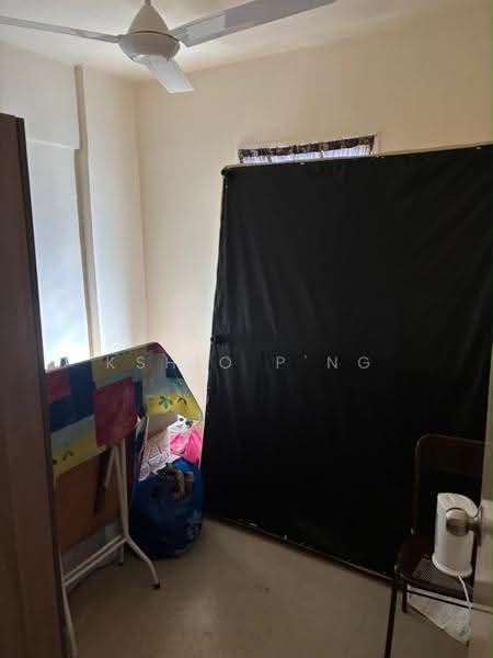 Apartment for Sale at Jelutong Park - Kshio P'ng - Bedroom - PropertyGuru.com.my