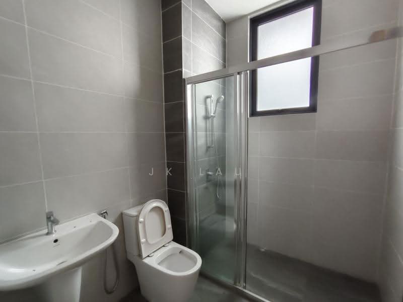 3-storey Terraced House for Sale in Taman Puchong Legenda (Puchong) - JK Lau - Bathroom - PropertyGuru.com.my