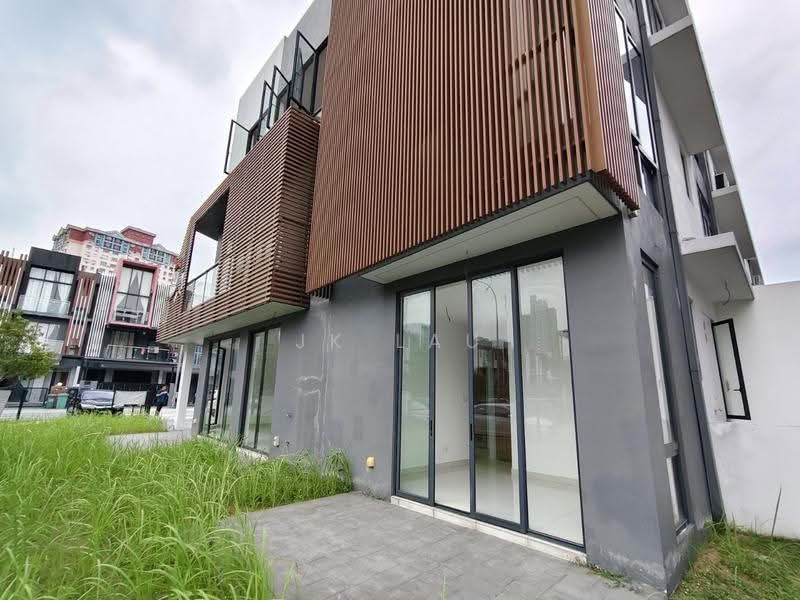 3-storey Terraced House for Sale in Taman Puchong Legenda (Puchong) - JK Lau - Exterior - PropertyGuru.com.my