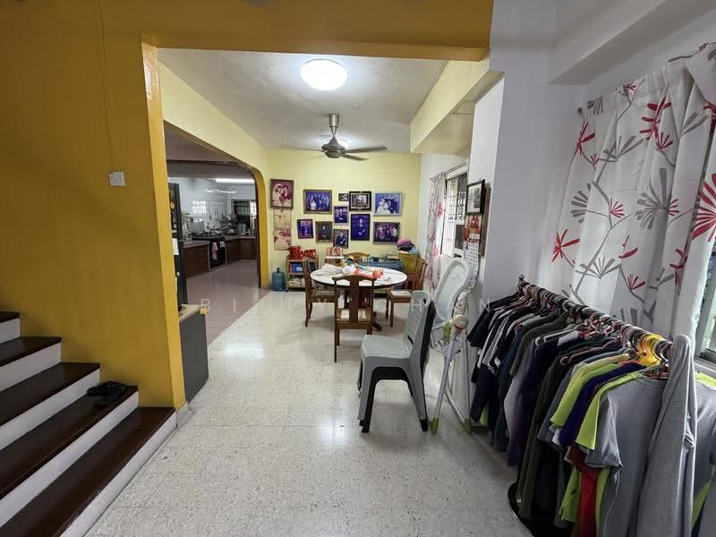 2-storey Terraced House for Sale in Taman Bukit Indah (Jalan Klang Lama (Old Klang Road)) - Billy Chan - Living Room - PropertyGuru.com.my