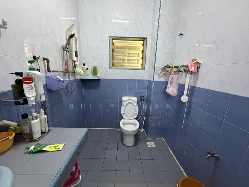 2-storey Terraced House for Sale in Taman Bukit Indah (Jalan Klang Lama (Old Klang Road)) - Billy Chan - Bathroom - PropertyGuru.com.my