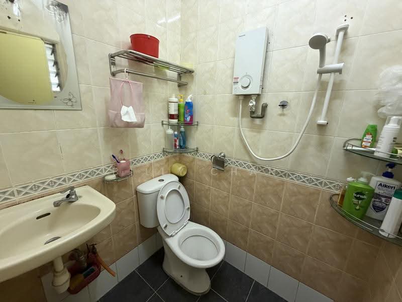 2-storey Terraced House for Sale in Taman Bukit Indah (Jalan Klang Lama (Old Klang Road)) - Billy Chan - Bathroom - PropertyGuru.com.my