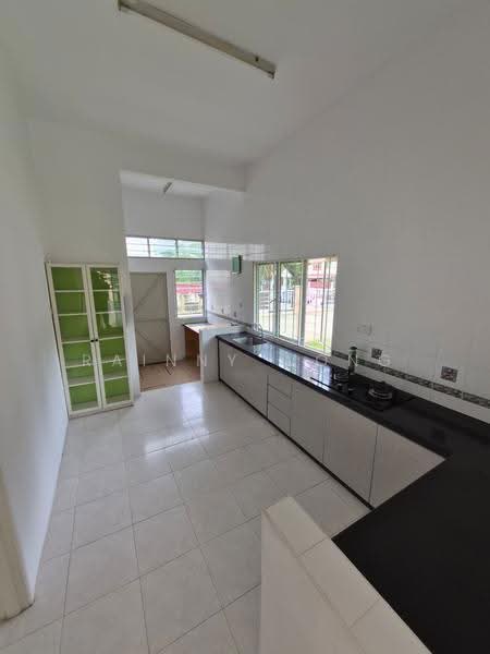 Rumah Teres 2-Tingkat untuk Disewa di Tanjung Bungah (Penang) - Rainny Wong - Kitchen - PropertyGuru.com.my