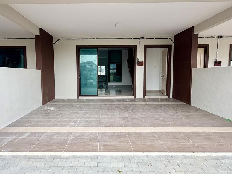 2-storey Terraced House for Sale in Ipoh (Perak) - Alex Cheah - Entrance - PropertyGuru.com.my