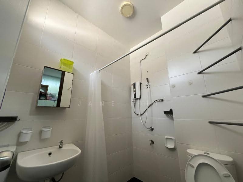 Cluster House for Sale in Setia Tropika (Johor Bahru) - Jane Loh - Bathroom - PropertyGuru.com.my