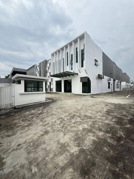 Factory for Rent in Eco Business Park 1 (Johor Bahru) - Dave Sim - Exterior - PropertyGuru.com.my