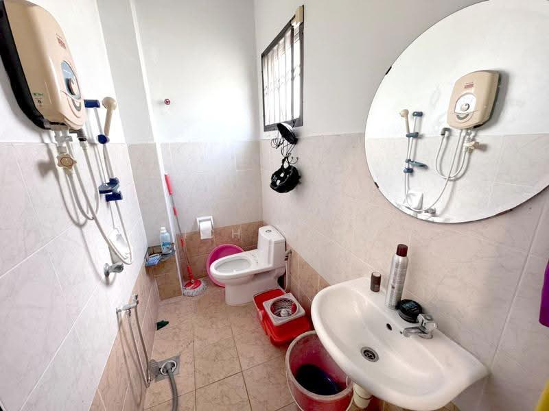 2-storey Terraced House for Sale in Taman Setia Indah (Tebrau) - Rich Wong - Bathroom - PropertyGuru.com.my