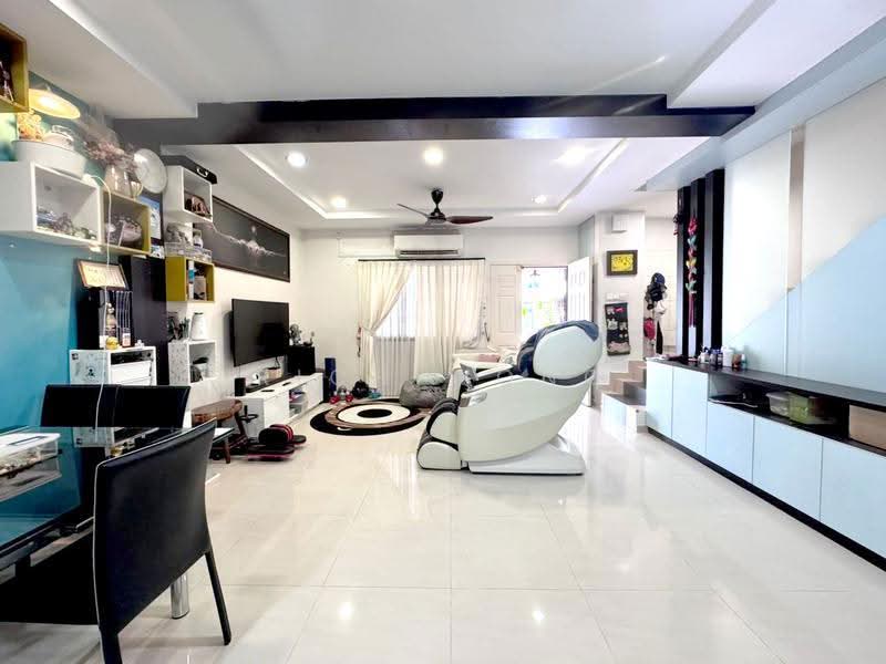 2-storey Terraced House for Sale in Taman Setia Indah (Tebrau) - Rich Wong - Living Room - PropertyGuru.com.my