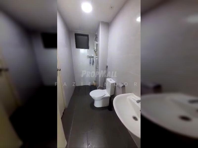 Kediaman Servis untuk Dijual di Vista Alam Serviced Apartment - Fazie Noor - Bathroom - PropertyGuru.com.my