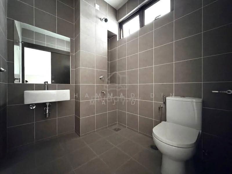 Rumah Teres 2-Tingkat untuk Dijual di Dengkil (Selangor) - Mohammad Din Majid - Bathroom - PropertyGuru.com.my