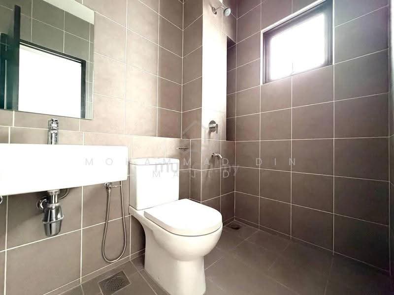 Rumah Teres 2-Tingkat untuk Dijual di Dengkil (Selangor) - Mohammad Din Majid - Bathroom - PropertyGuru.com.my