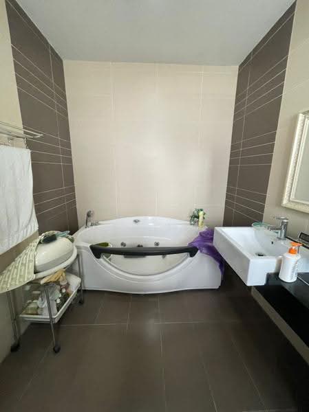 Rumah Banglo untuk Disewa di Kajang (Selangor) - Sam Lee - Bathroom - PropertyGuru.com.my