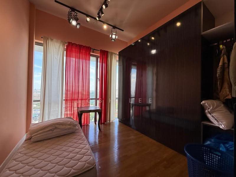 Kediaman Servis untuk Dijual di Reflection Residences - Josh Lee - Bedroom - PropertyGuru.com.my