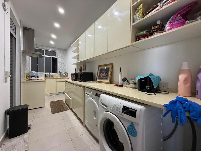 Kediaman Servis untuk Dijual di Reflection Residences - Josh Lee - Kitchen - PropertyGuru.com.my