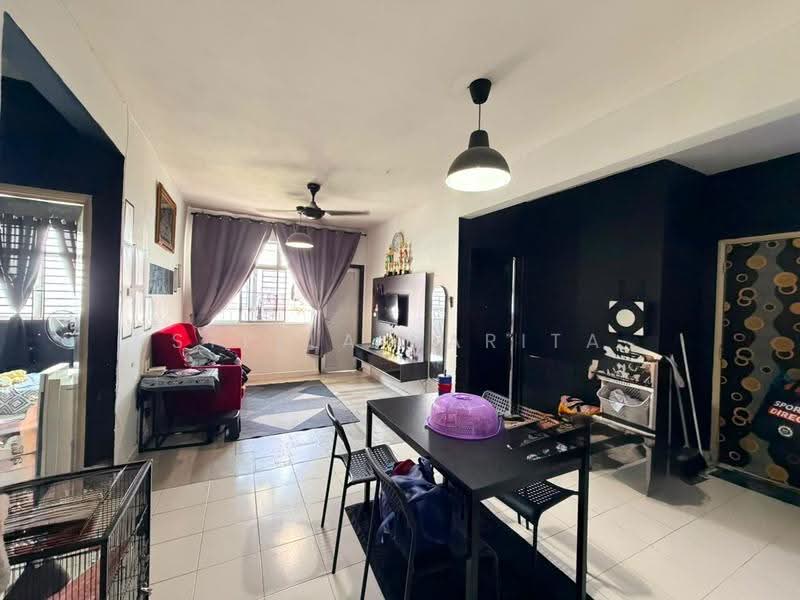 Apartment for Sale at Villa Krystal @ Bandar Selesa Jaya - Stella Narita - Living Room - PropertyGuru.com.my