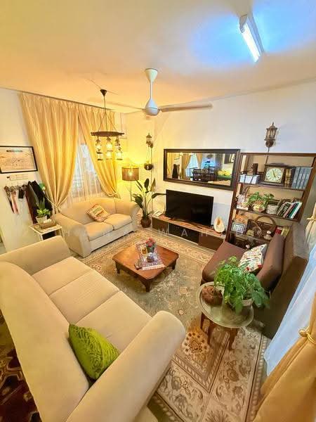 2-storey Terraced House for Sale in Putra Heights (Subang Jaya) - Hana Wahid - Living Room - PropertyGuru.com.my