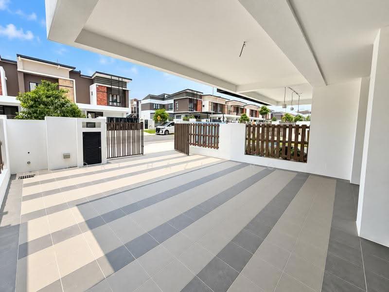 Rumah Teres 2-Tingkat untuk Dijual di Semenyih (Selangor) - Fiqri Hazim Rozmi - Exterior - PropertyGuru.com.my