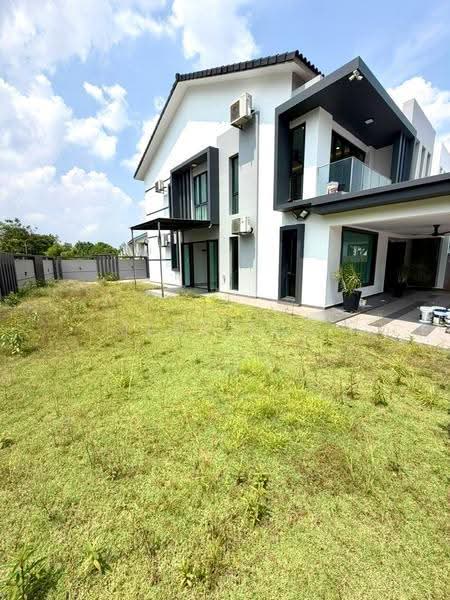 Semi-Detached House for Sale in Taman Nusa Idaman (Iskandar Puteri (Nusajaya)) - Jeny Loo - Exterior - PropertyGuru.com.my