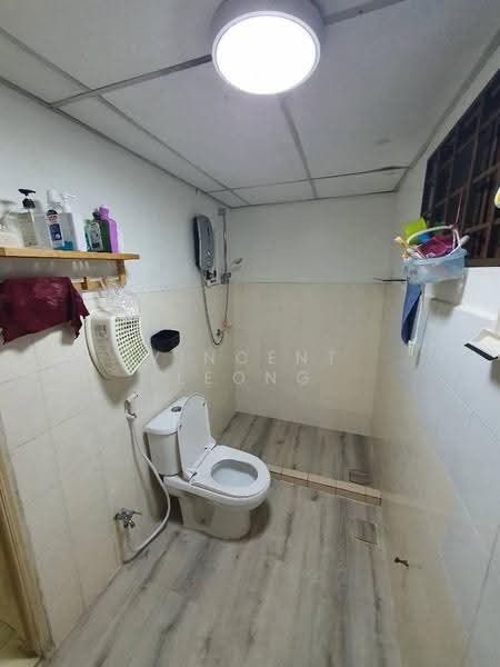 Kondominium untuk Dijual di Palm Spring @ Damansara - Vincent Leong - Bathroom - PropertyGuru.com.my