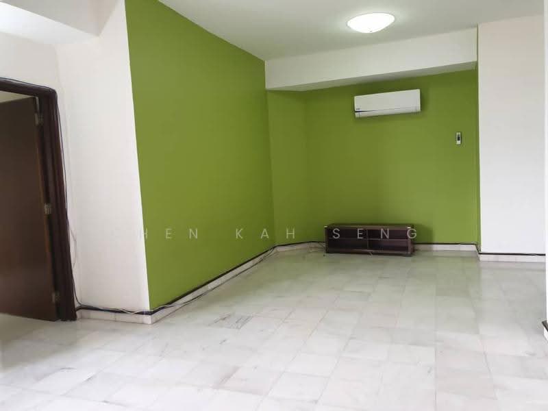 Condominium for Sale at Villa Puteri - Chen Kah Seng - Living Room - PropertyGuru.com.my