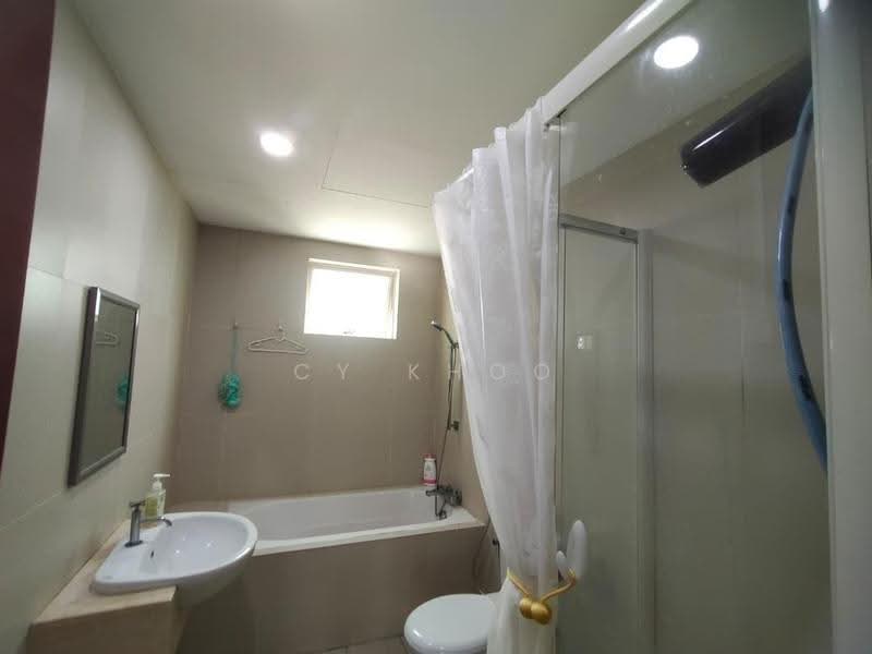 Kediaman Servis untuk Disewa di 231 TR Serviced Suite - CY Khoo - Bathroom - PropertyGuru.com.my