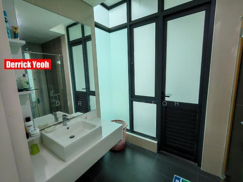 Condominium for Sale at The LIGHT COLLECTION II - Derrick Yeoh - Bathroom - PropertyGuru.com.my