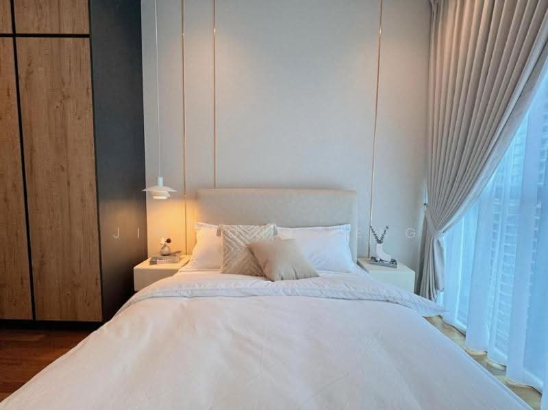 Service Residence for Sale at 10 Stonor - Jin Yong Heng - Bedroom - PropertyGuru.com.my