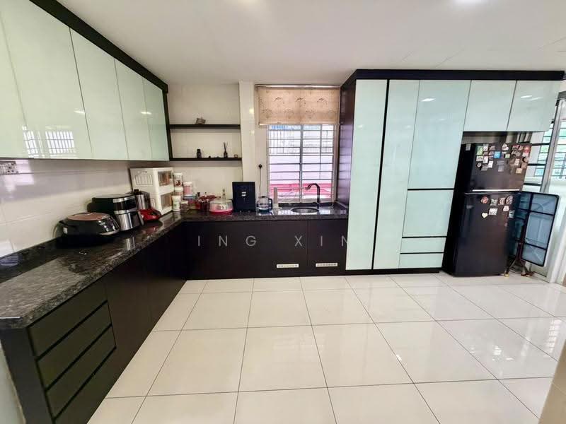 Rumah Berkembar untuk Dijual di Taman Perling (Perling) - Ing Xin - Kitchen - PropertyGuru.com.my