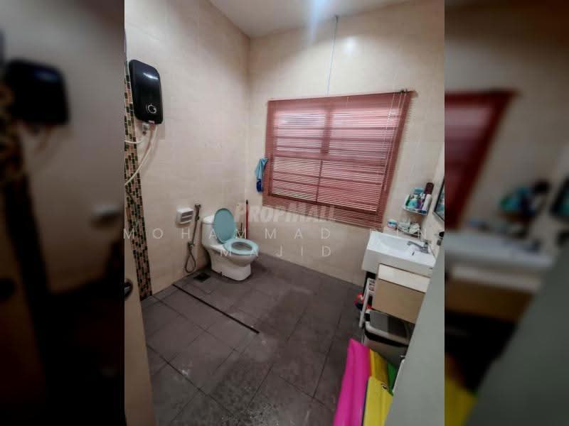 Rumah Teres 2-Tingkat untuk Dijual di Elmina (Shah Alam) - Mohammad Din Majid - Bathroom - PropertyGuru.com.my