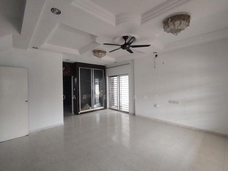 2-storey Terraced House for Sale in Taman Setia Indah (Tebrau) - Darren Ang - Living Room - PropertyGuru.com.my