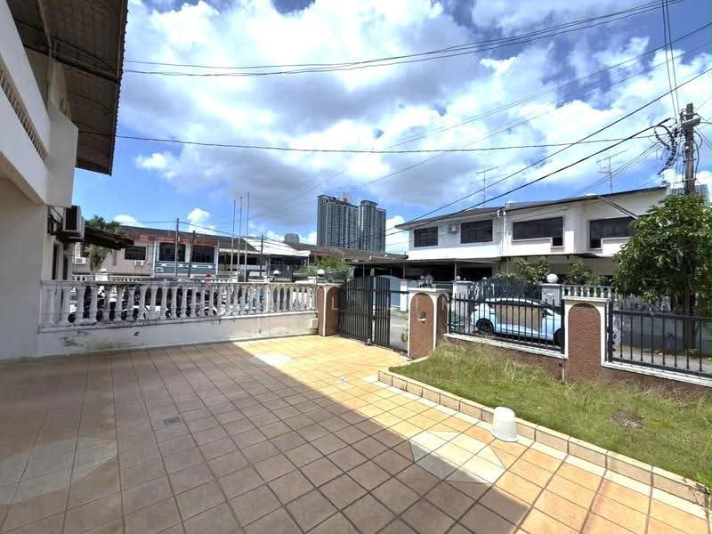 Semi-Detached House for Sale in Taman Sentosa (Johor Bahru) - Karl Lim - Exterior - PropertyGuru.com.my