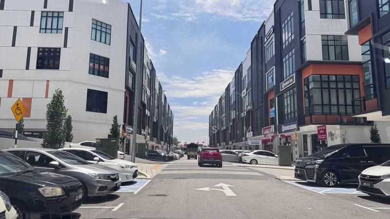 Shop / Office for Rent in Taman Pelangi (Johor Bahru) - Dave Sim - Exterior - PropertyGuru.com.my
