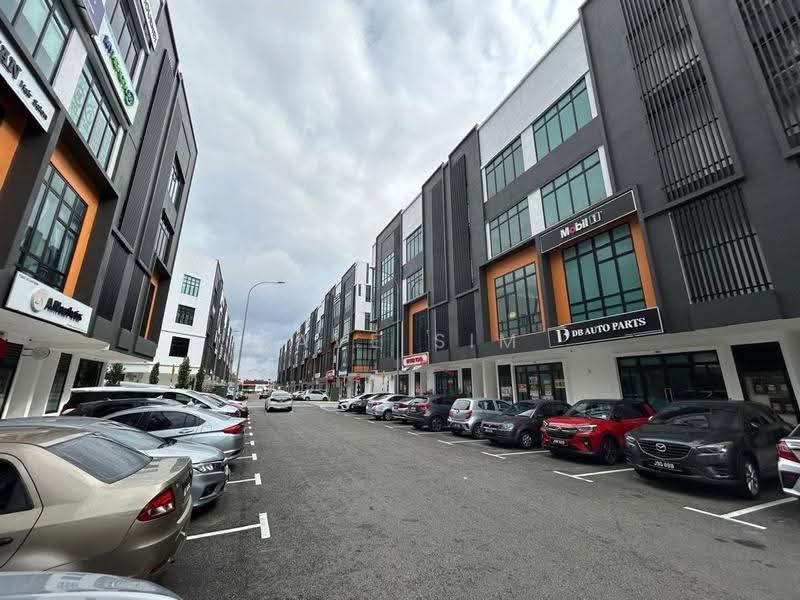 Shop / Office for Rent in Taman Pelangi (Johor Bahru) - Dave Sim - Exterior - PropertyGuru.com.my
