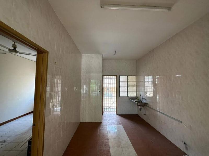 2-storey Terraced House for Sale in Batu Maung (Penang) - Bernard Chew - Kitchen - PropertyGuru.com.my