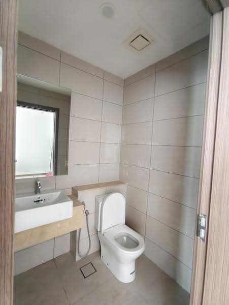 Condominium for Rent at Jesselton Twin Towers - RAYMOND KHUNG - Bathroom - PropertyGuru.com.my