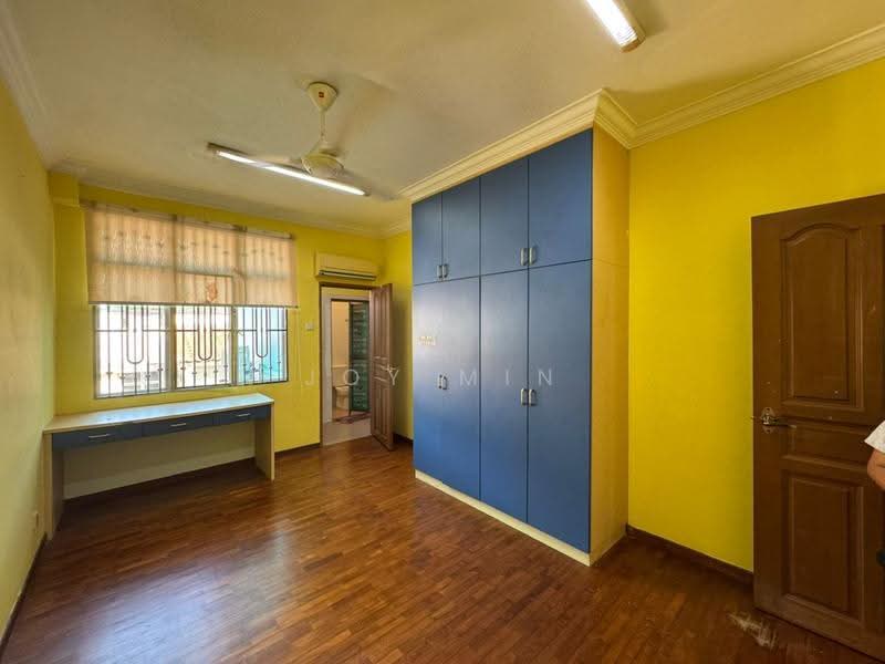 2.5-storey Terraced House for Rent in Taman Sutera (Johor Bahru) - Joy Min - Bedroom - PropertyGuru.com.my