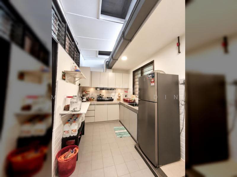 1-storey Terraced House for Sale in Seksyen 8 (Petaling Jaya) - Mohammad Din Majid - Kitchen - PropertyGuru.com.my