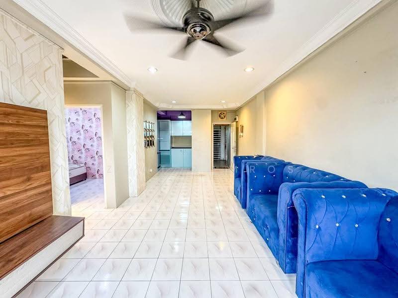 Apartment for Sale at Amazing Heights - Izzat Zamros - Living Room - PropertyGuru.com.my